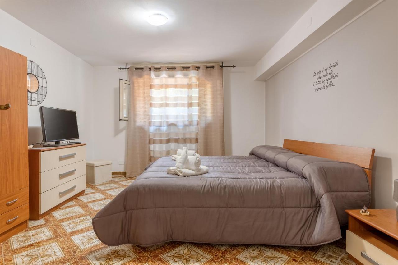 Casa In Villa A Mondello-700M Dal Mare ปาแลร์โม ภายนอก รูปภาพ