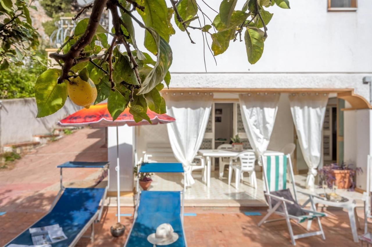 Casa In Villa A Mondello-700M Dal Mare ปาแลร์โม ภายนอก รูปภาพ